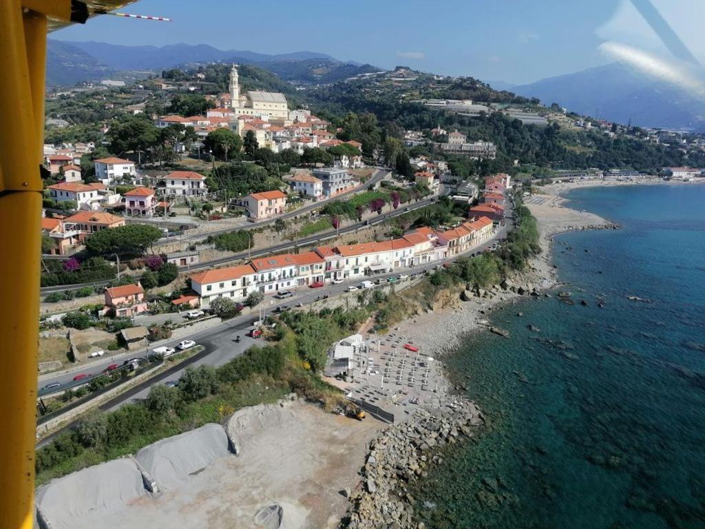 Hotel Svizzera Arma di Taggia Εξωτερικό φωτογραφία