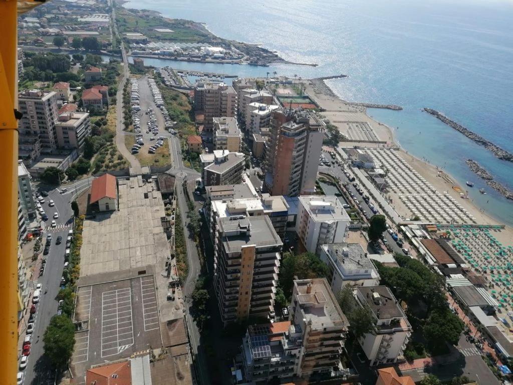 Hotel Svizzera Arma di Taggia Εξωτερικό φωτογραφία